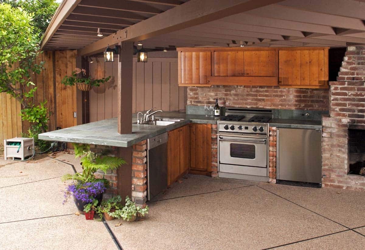 outdoor kitchen 2 min